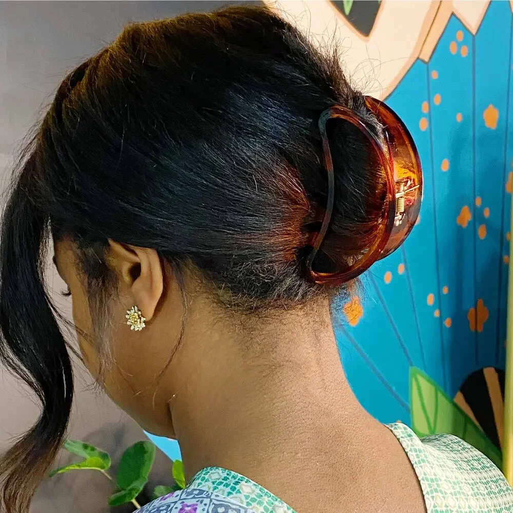 Jelly Shape Hair Claw Dark Tortoise